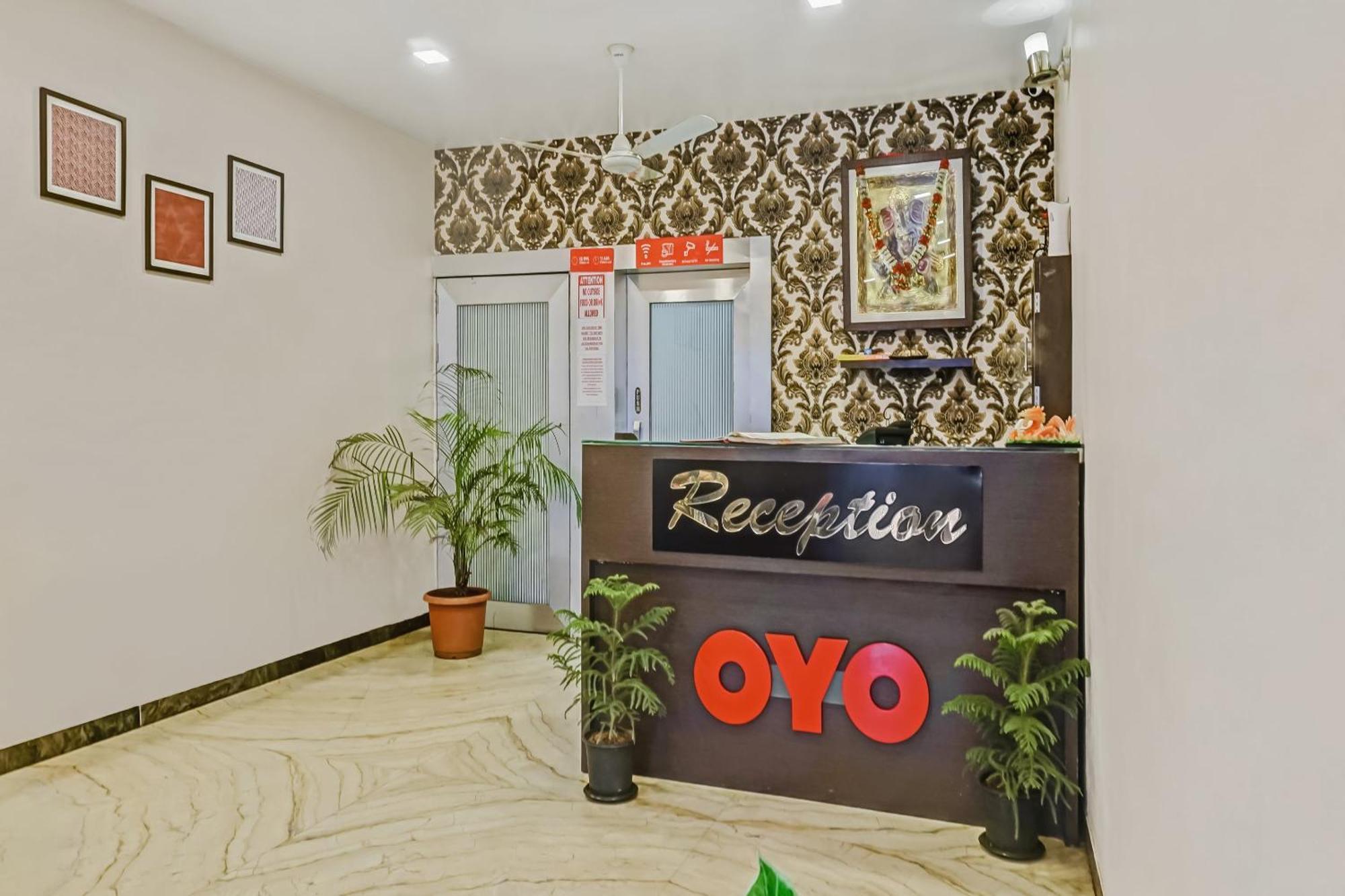 Hotel O Log Inn Plaza Near Eon It Park プネ エクステリア 写真